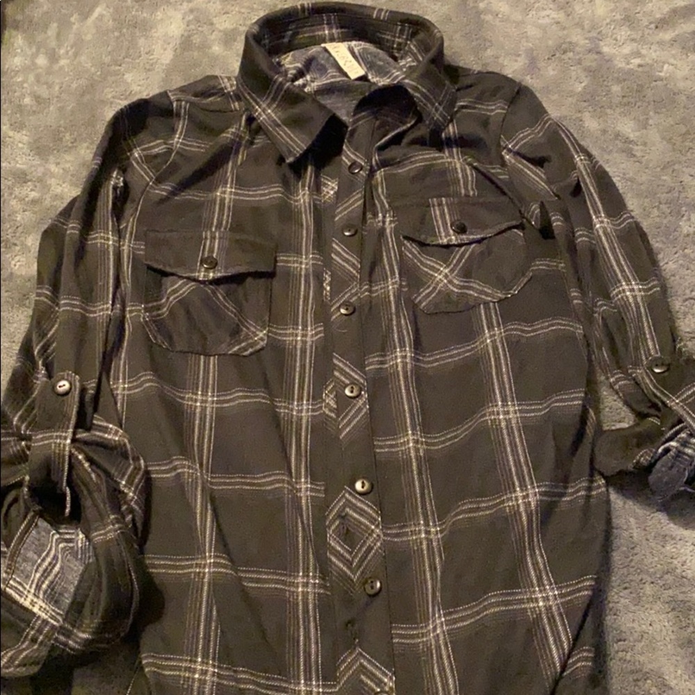 Black plaid top